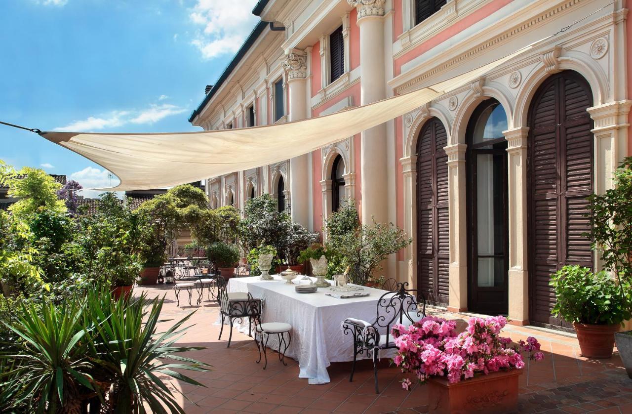 Arnaboldi Palace Pavia Kültér fotó